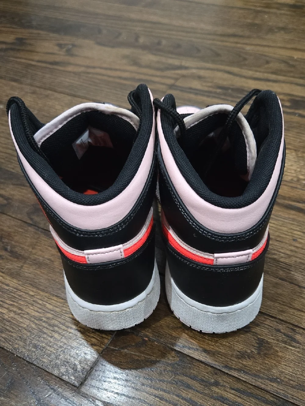 Air Jordan 1 mid Atmosphere  Pink Black 7y Womens 8.5 - Picture 3 of 14